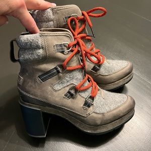 Womens Sorel Blake Lace Up